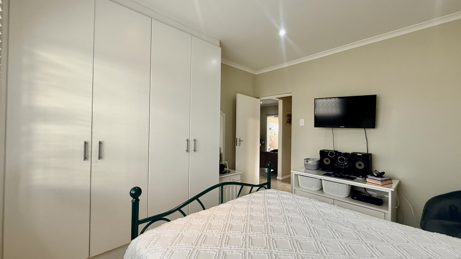 2 Bedroom Property for Sale in Parsonsvlei Eastern Cape